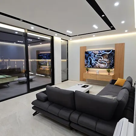 Aventus Luxury Villa *