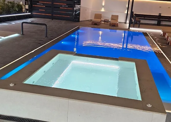 Aventus Luxury *