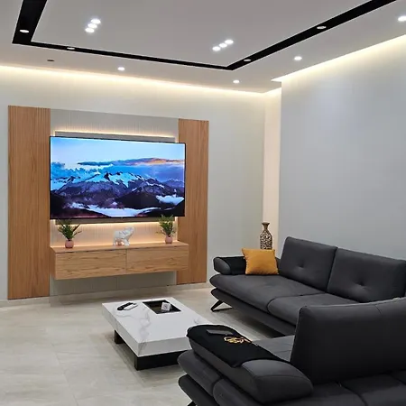 فيلة Aventus Luxury *