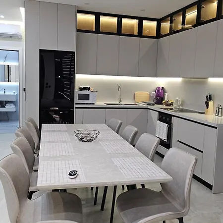 Aventus Luxury ヴィラ Rrushkull (Durres)