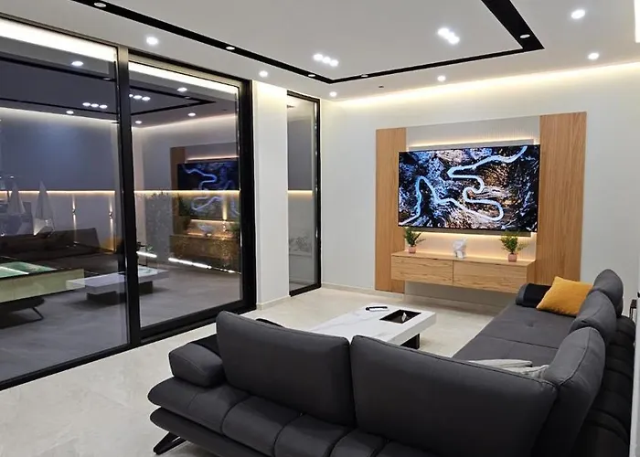 Aventus Luxury 别墅 *